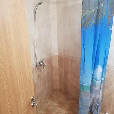 Апартамент Цикалови